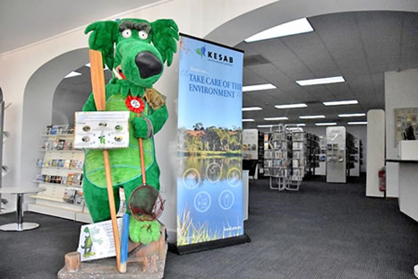 Bazza stands proud welcoming visitors at the Renmark Library